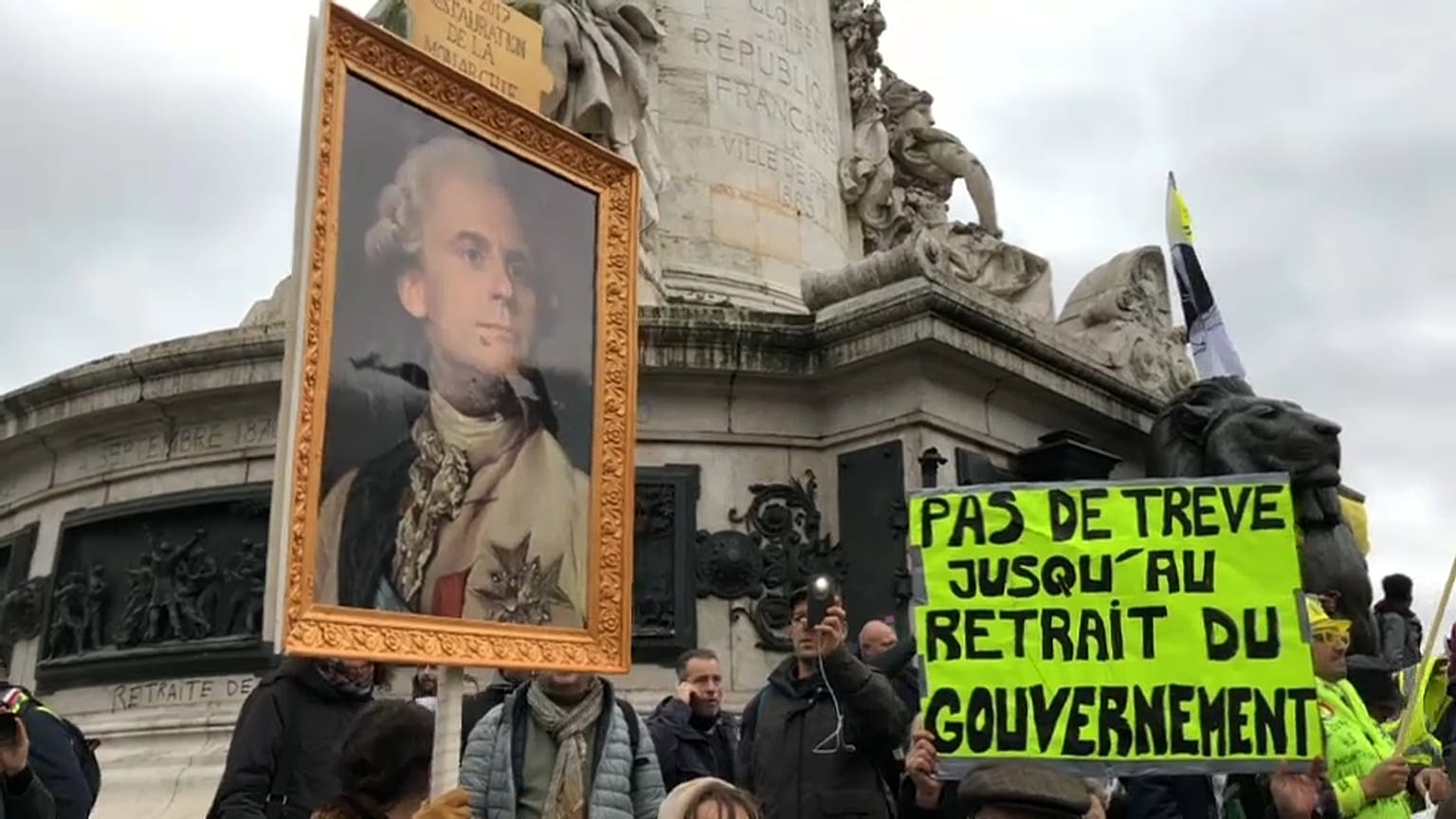 "Nessuna tregua fino al ritiro del governo". 