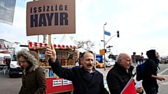 Türkiye'de 4,4 milyon kişi işsiz. 