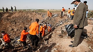 رئیس سازمان هواپیمایی کشوری ایران سقوط هواپیمای اوکراینی بر اثر برخورد موشک را به کلی مردود دانست