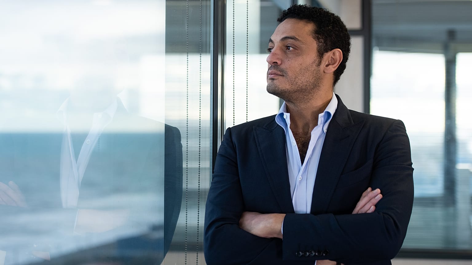 المعارض محمد علي يدعو المصريين للخروج في مظاهرات ضد السيسي في ذكرى الثورة 