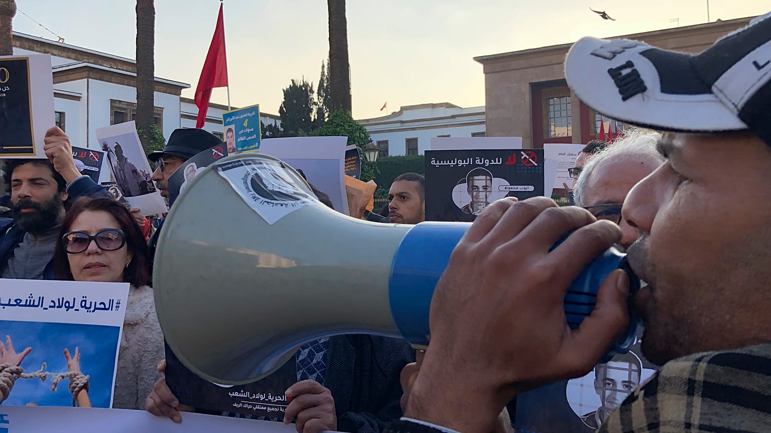 الحكم على ناشط مغربي بالسجن لمدة عامين بسبب تدوينات على فيسبوك