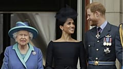 İngiltere Kraliçesi II. Elizabeth ile Prens Harry ve eşi Meghan Markle