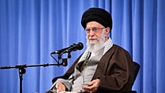 خامنه‌ای خواستار پیگیری «تقصیرهای احتمالی» سانحه سقوط هواپیمای اوکراینی شد
