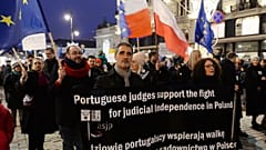 Διαδηλώσεις στη Βαρσοβία - Δικαστές εναντίον κυβέρνησης