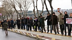 Küçükçekmece Gölü etrafında insan zinciri 