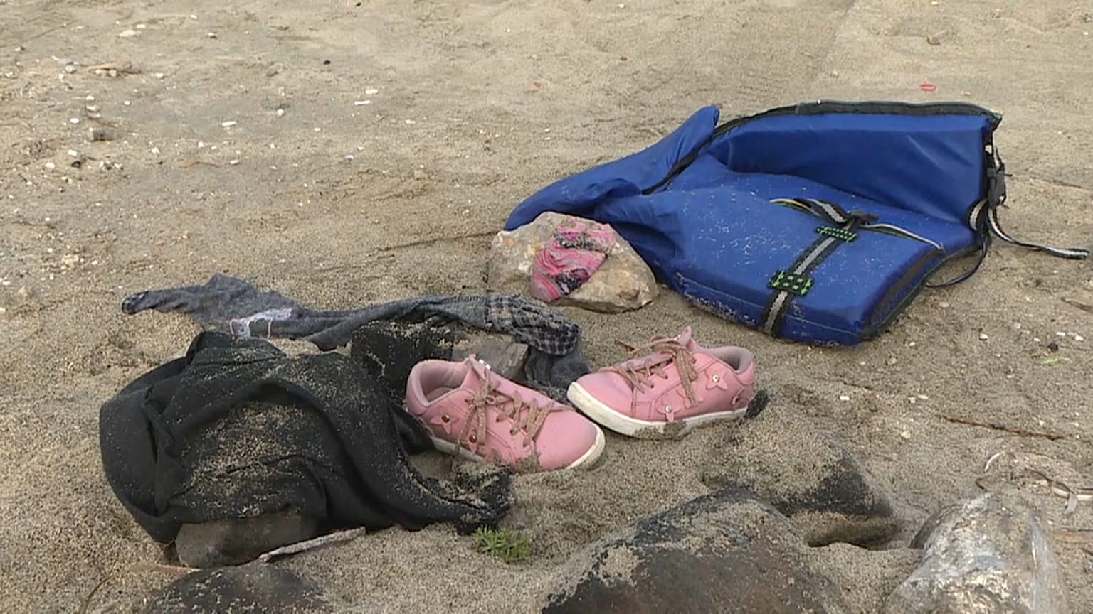 Trágico naufragio deja 8 niños entre los fallecidos en el mar Egeo 