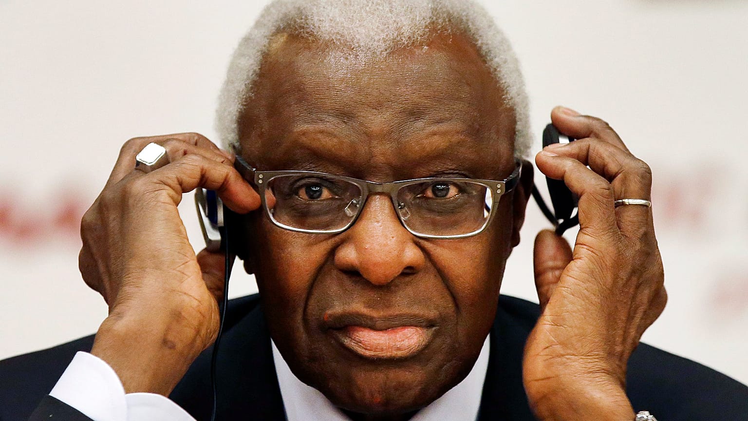 Lamine Diack lors d'une conférence de presse conjointe du CIO et de l'IAAF à Beijing, 21.05.2015