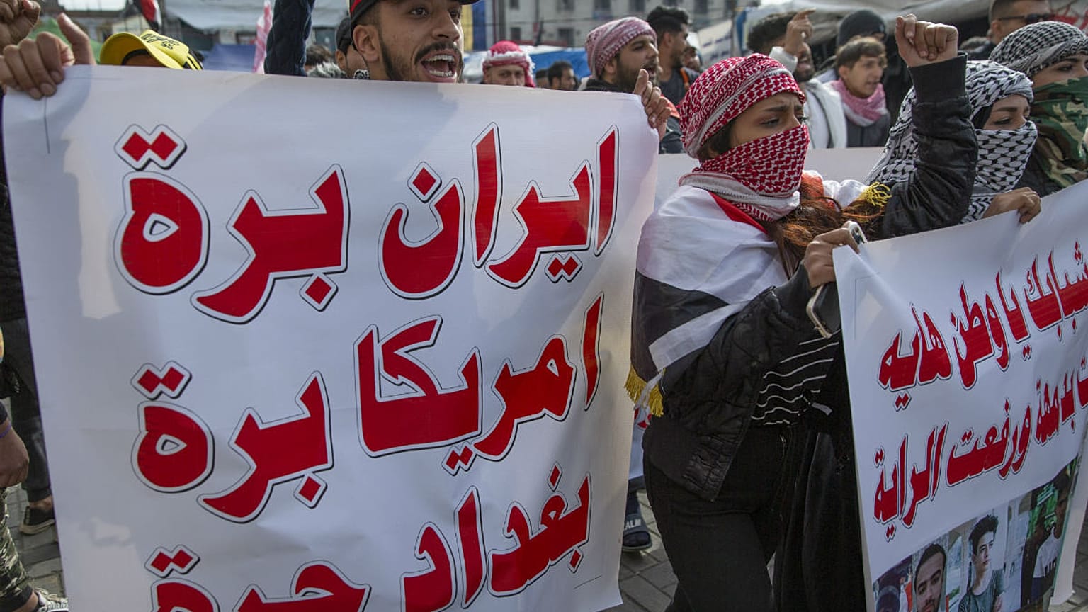 بحران عراق: واکنش پمپئو به حمله راکتی به پایگاه بلد؛ معترضان دفتر سپاه بدر را در کربلا به آتش کشیدند
