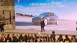 Elektroautos auf der Überholspur, mit Blockchain Häuser bauen und das neue Interesse für den Mond