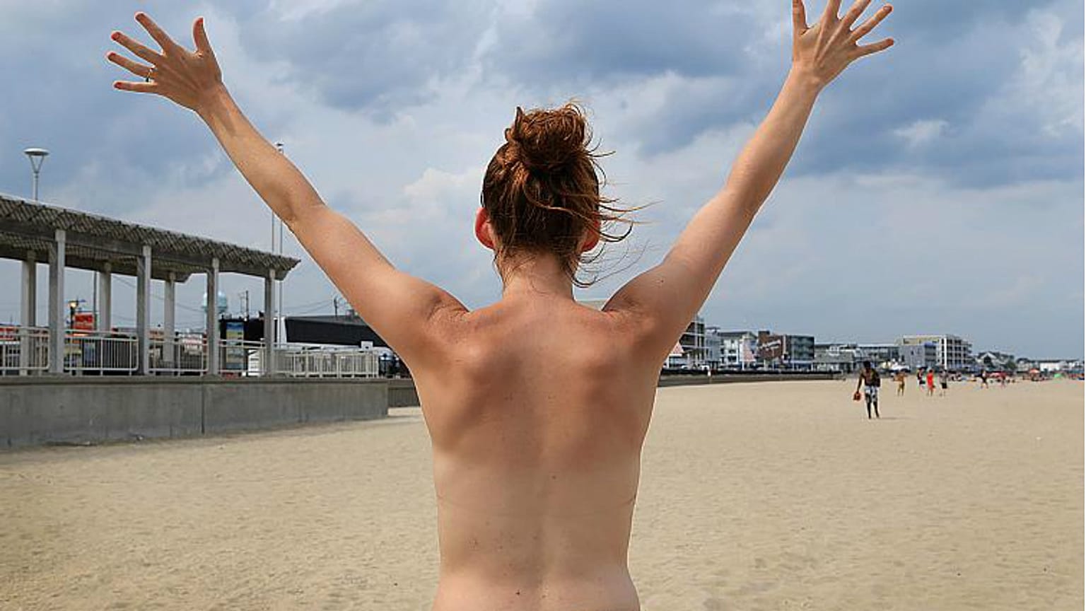 دیوان‌عالی آمریکا با بازنگری در قانون منع برهنگی بالاتنه زنان مخالفت کرد