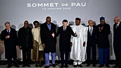 Fransa'da düzenlenen Afrika G5 Zirvesi'nde liderler