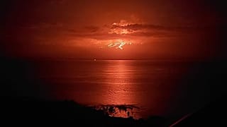 El volcán La Cumbre entra en erupción en las islas Galápagos