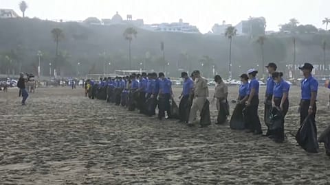 Marine rückt zum Putzen an