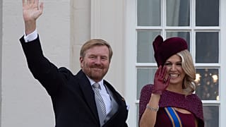 Dutch King Willem-Alexander and Queen Maxima wave from the balcony of royal palace Noordeinde in The Hague, Netherlands, Tuesday, Sept. 17, 2019       