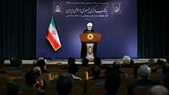 روحانی: غنی‌سازی ما از قبلِ برجام بیشتر شد؛ ممانعتم از جنگ روزانه شده است