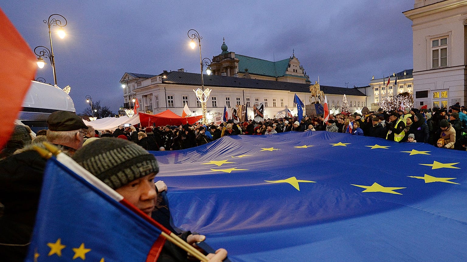 The Brief From Brussels: Varsavia e Budapest nel mirino dell'UE