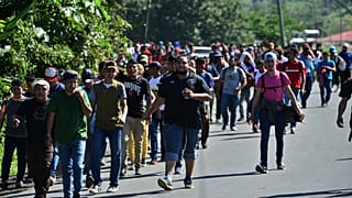 ABD'ye gitmek üzere yola çıkan 1000 göçmen Guatemala sınırına ulaştı 
