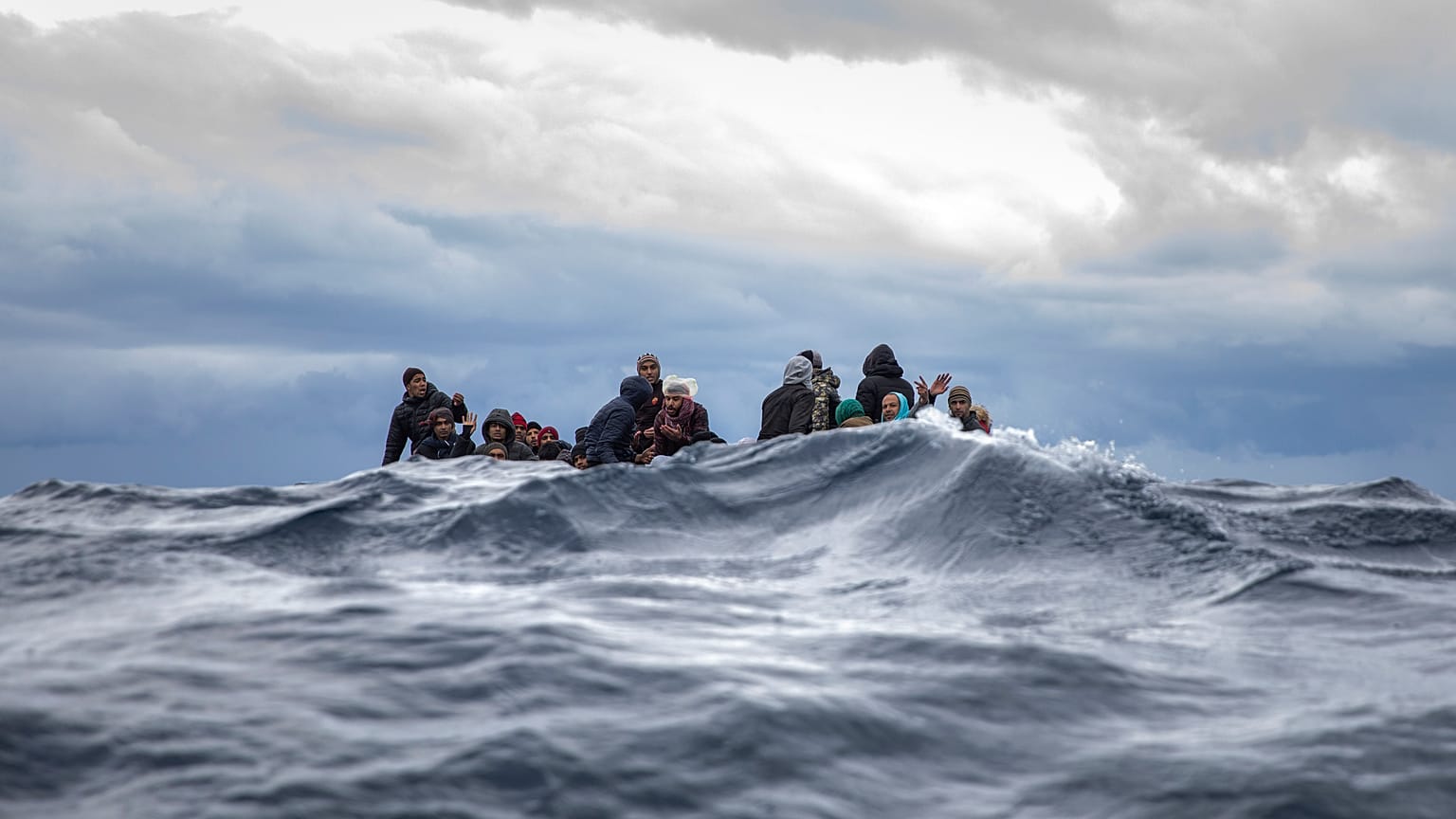 Libia-Italia, modifiche al memorandum: "Estese tutele ai migranti", ma nessuno sa come