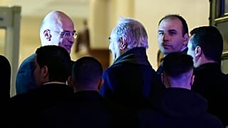 Libya'nın doğusunu kontrol eden Hafter, Atina'da.