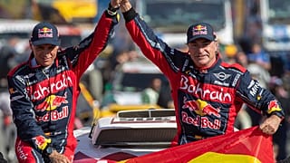 Carlos Sainz conquista terceira vitória no Dakar