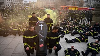 Страсбург: пожарные требуют помощи  
