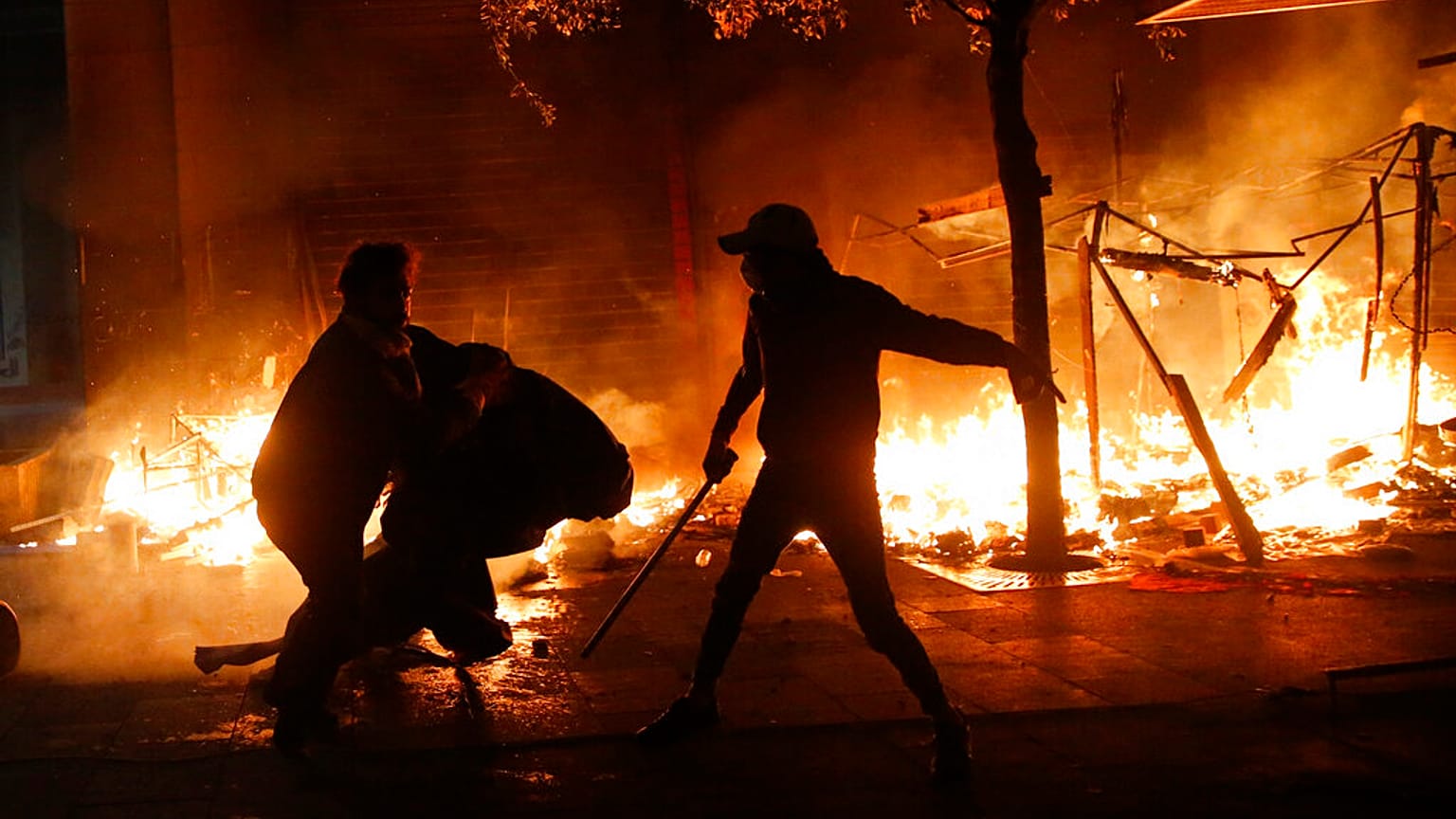 Διαδηλώσεις και βίαια επεισόδια στη Βηρυτό