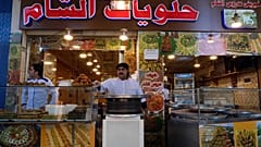 شاهد: لاجئون سوريون غيّروا الأذواق والعادات في كردستان العراق