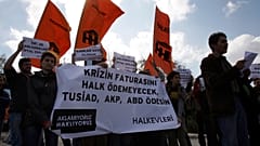 Halkevleri ekonomik krizle ilgili gösteri düzenledi