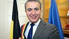 Belçika'da partisinden ihraç edilen Emir Kır için uzmanlar ve vatandaşlar ne düşünüyor?