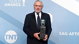 De Niro a SAG gálán, kezében életműdíjával