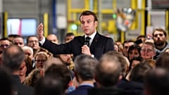Fransa Cumhurbaşkanı Emmanuel Macron, iş insanlarıyla bir araya geldi