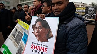 Myanmar: 'Arakanlı Müslümanların hedef olduğu şiddet soykırım değil savaş suçu'