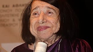 Η ποιήτρια Κατερίνα Αγγελάκη - Ρουκ
