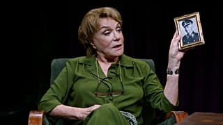 Μπέττυ Αρβανίτη: «Ζω από τη μεγάλη μου περιέργεια για τα πράγματα»