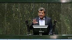 Iran, parlamentare offre taglia di tre milioni di dollari a "chiunque uccida Trump"