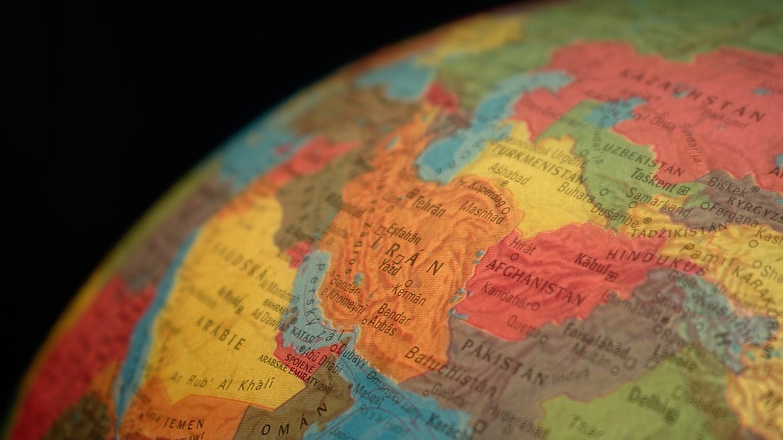 دراسة: 23% فقط من الناخبين الأمريكيين يعرفون موقع إيران على الخريطة و8% يعتقدون أن العراق هي إيران