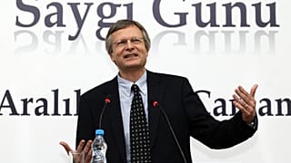 Prof. Dr. DANI RODRIK