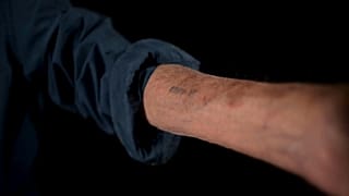 75e anniversaire de la libération d'Auschwitz : témoignage de l'un des derniers survivants