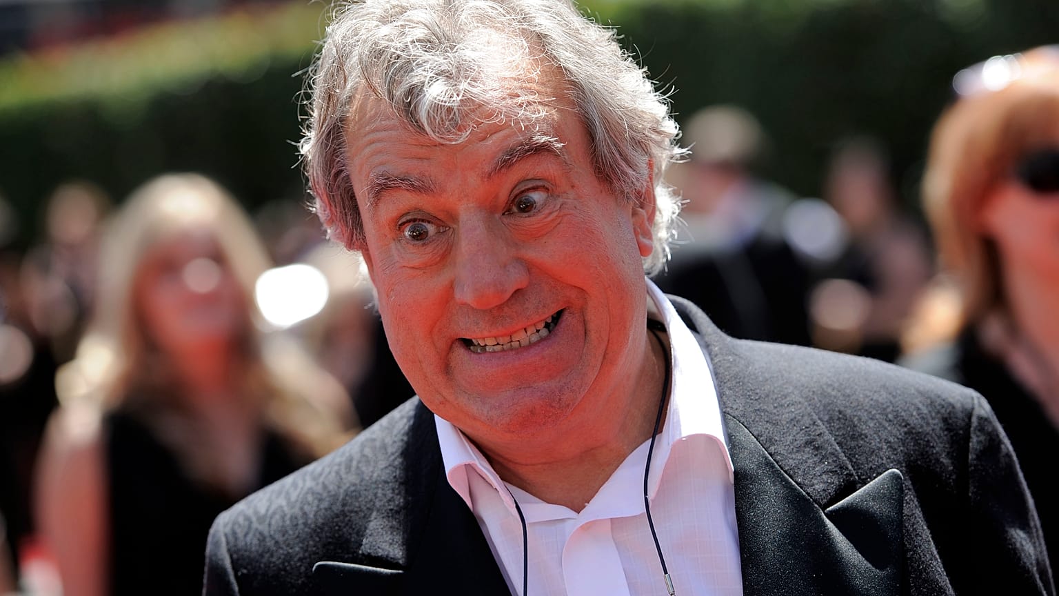 Meghalt Terry Jones brit komikus, a Monthy Python sztárja