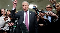 Democrats appeal to sceptical Republicans as impeachment trial opens