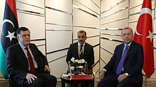 Η Άγκυρα δεν θα στείλει άλλους στρατιωτικούς συμβούλους στη Λιβύη εφόσον τηρηθεί η εκεχειρία