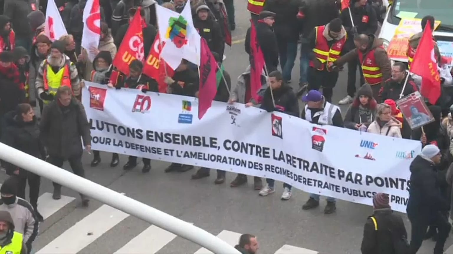 Gyorstalpaló: mit akar Macron a nyugdíjjal? 