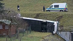 Verunglückter Bus bei Berka