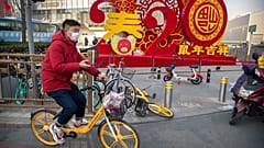 Μουντοί εορτασμοί του Κινεζικού Νέου Έτους λόγω κοροναϊού