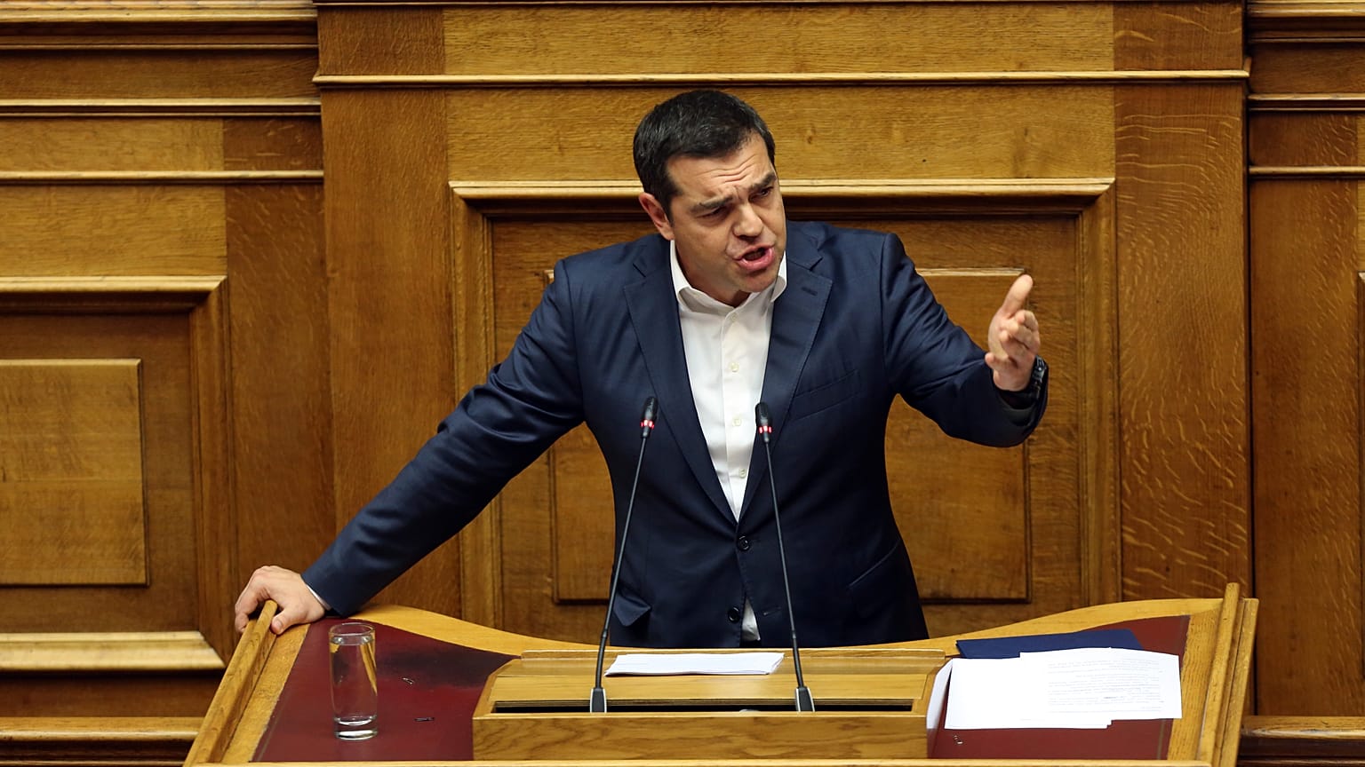 Ο Αλέξης Τσίπρας στο Βήμα της Βουλής(αρχείου)