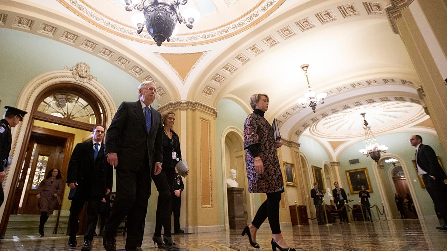 Trump'ın Senatodaki azil yargılamasında 3. gün sona erdi