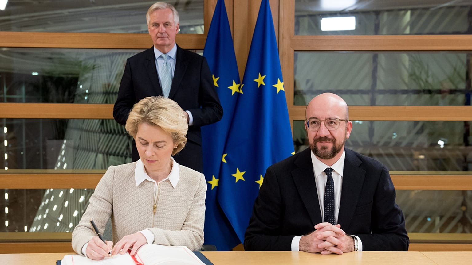 Avrupa Komisyonu Başkanı Ursula von der Leyen ve Avrupa Konseyi başkanı Charles Michel 