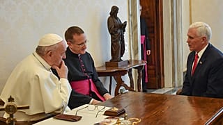 Ferenc pápa és Mike Pence, amerikai alelnök