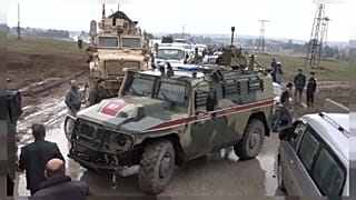 ABD zırhlıları Rus askeri aracını durdurdu