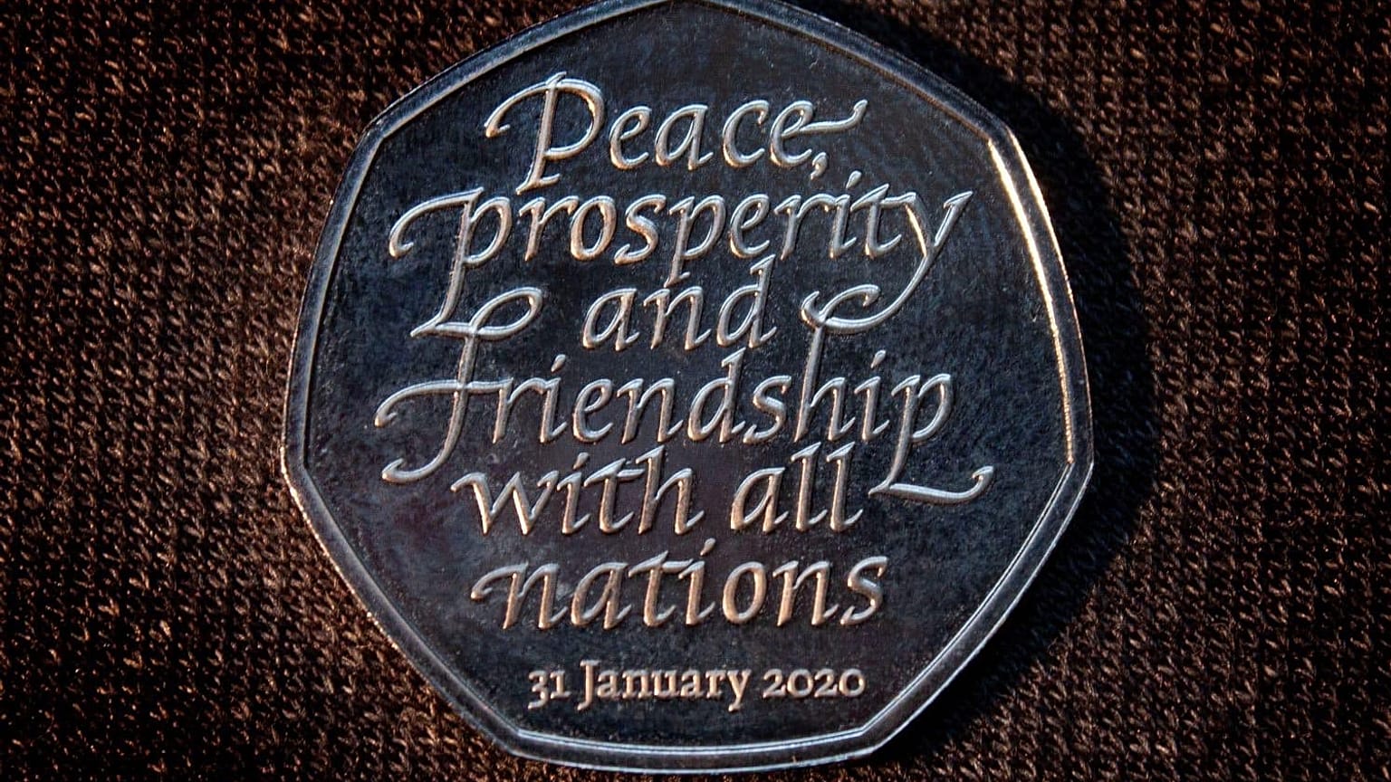 El Reino Unido presenta su nueva moneda conmemorativa en la recta final del brexit